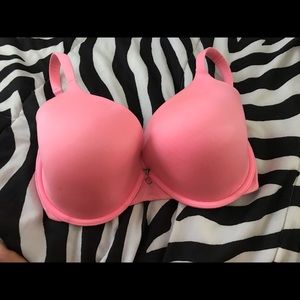 Victoria’s Secret bra 32DDD